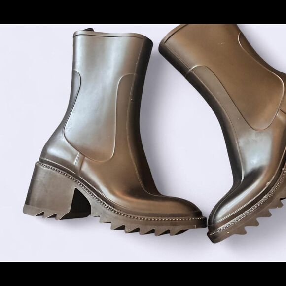 Women's Black rain Boots - Picture 2 of 2
